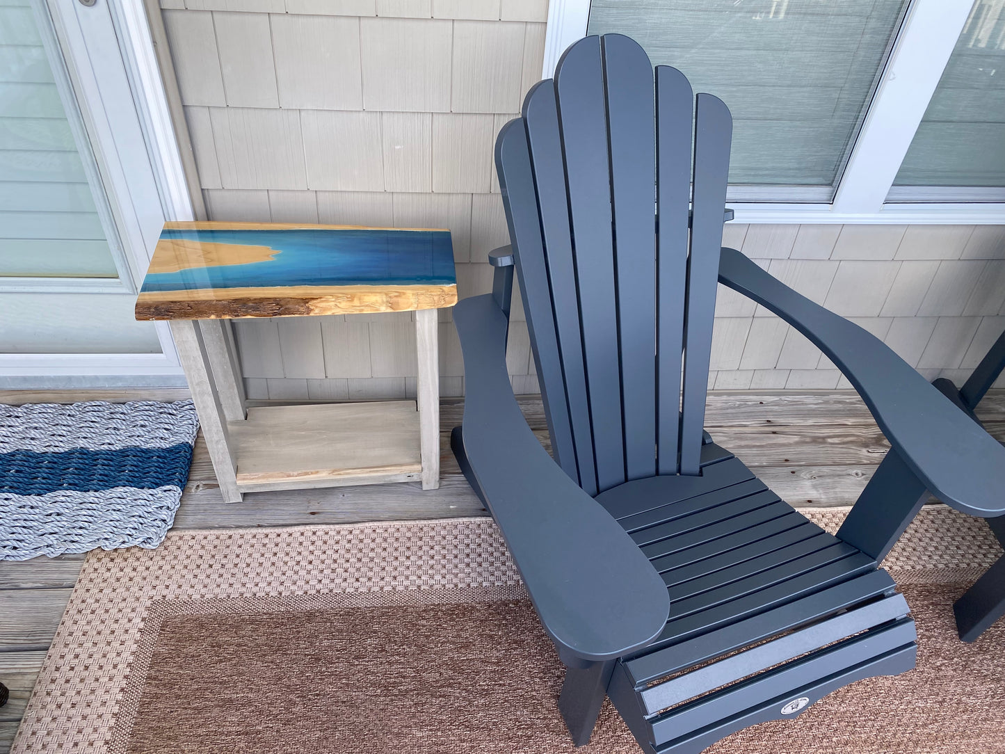 Outdoor oceanic end tables