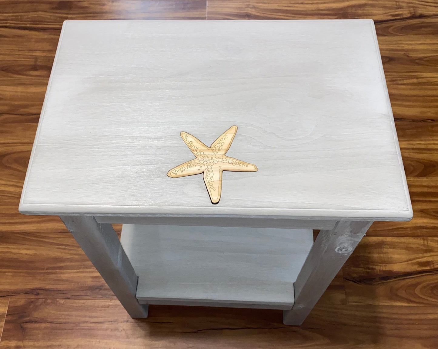 Table: removable Starfish end table